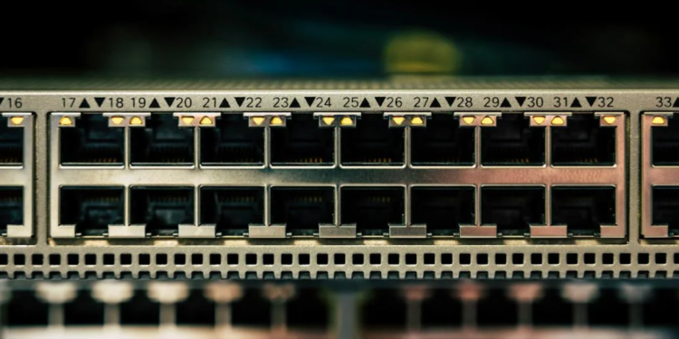 A História do Ethernet: Como uma Solução de Rede da Década de 70 Moldou o Futuro da Conectividade