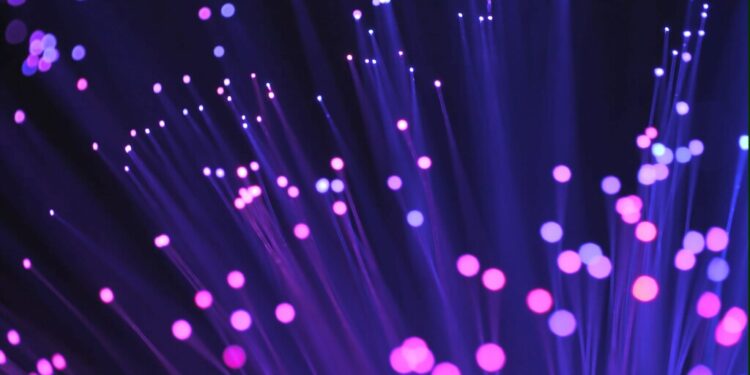 Diferenças entre Fibras Ópticas Multimodo e Monomodo
