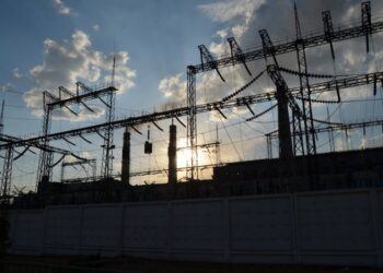 Revelando o Futuro: Inovações na Distribuição de Energia em Data Centers