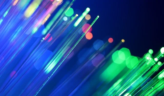 Entendendo DWDM e CWDM: Multiplexação por Divisão de Comprimento de Onda