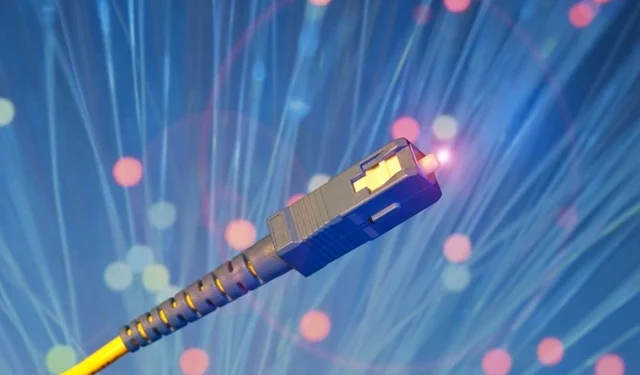 Diferenças entre Fibras Ópticas OM3, OM4 e OM5: Um Guia Completo